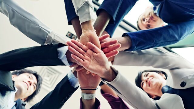 従業員エンゲージメントとは？会社と従業員の信頼性がカギ