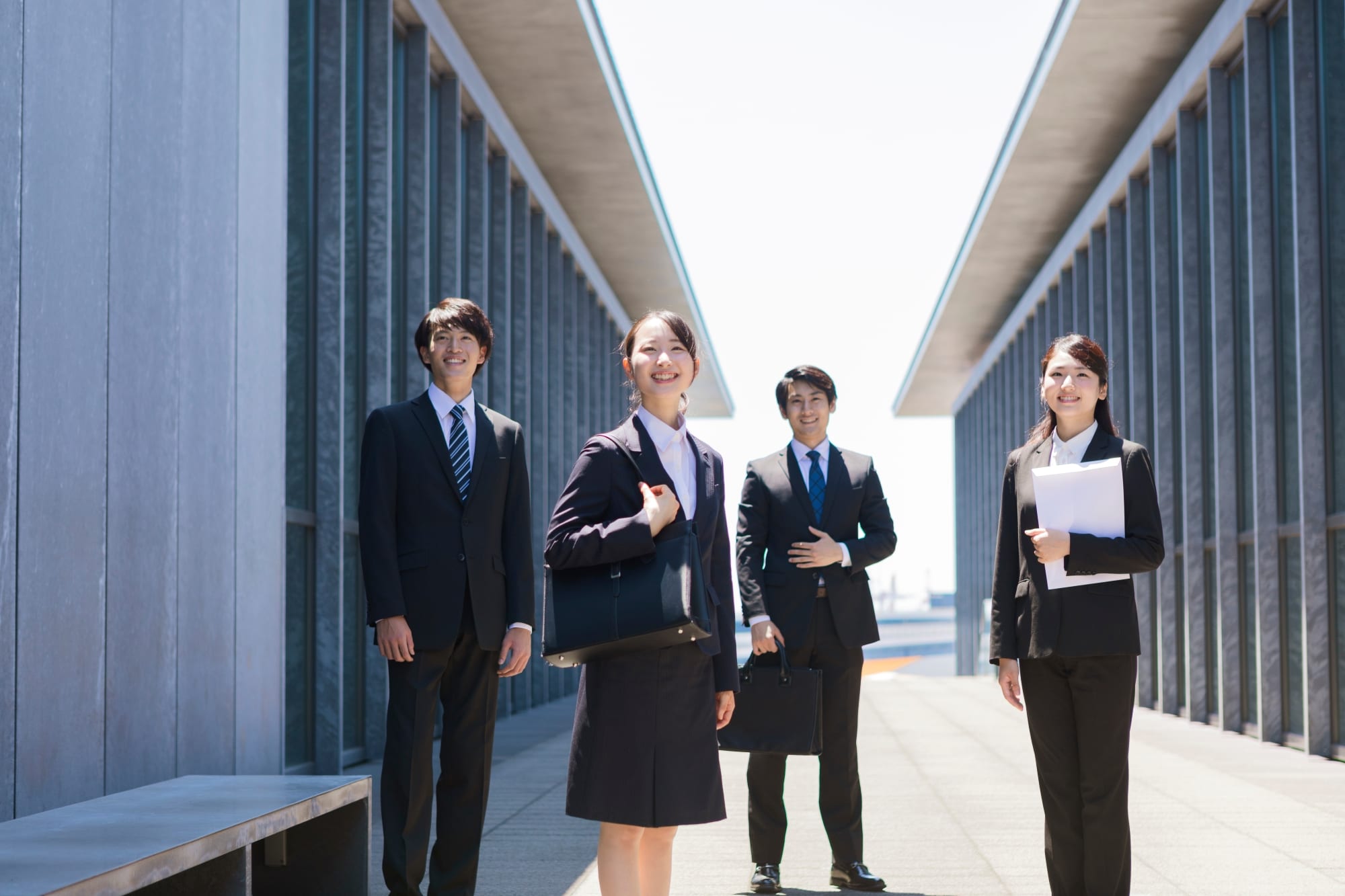 「とりあえず内定」で終わらせない。27卒学生を自社のファンに変える採用ツール活用